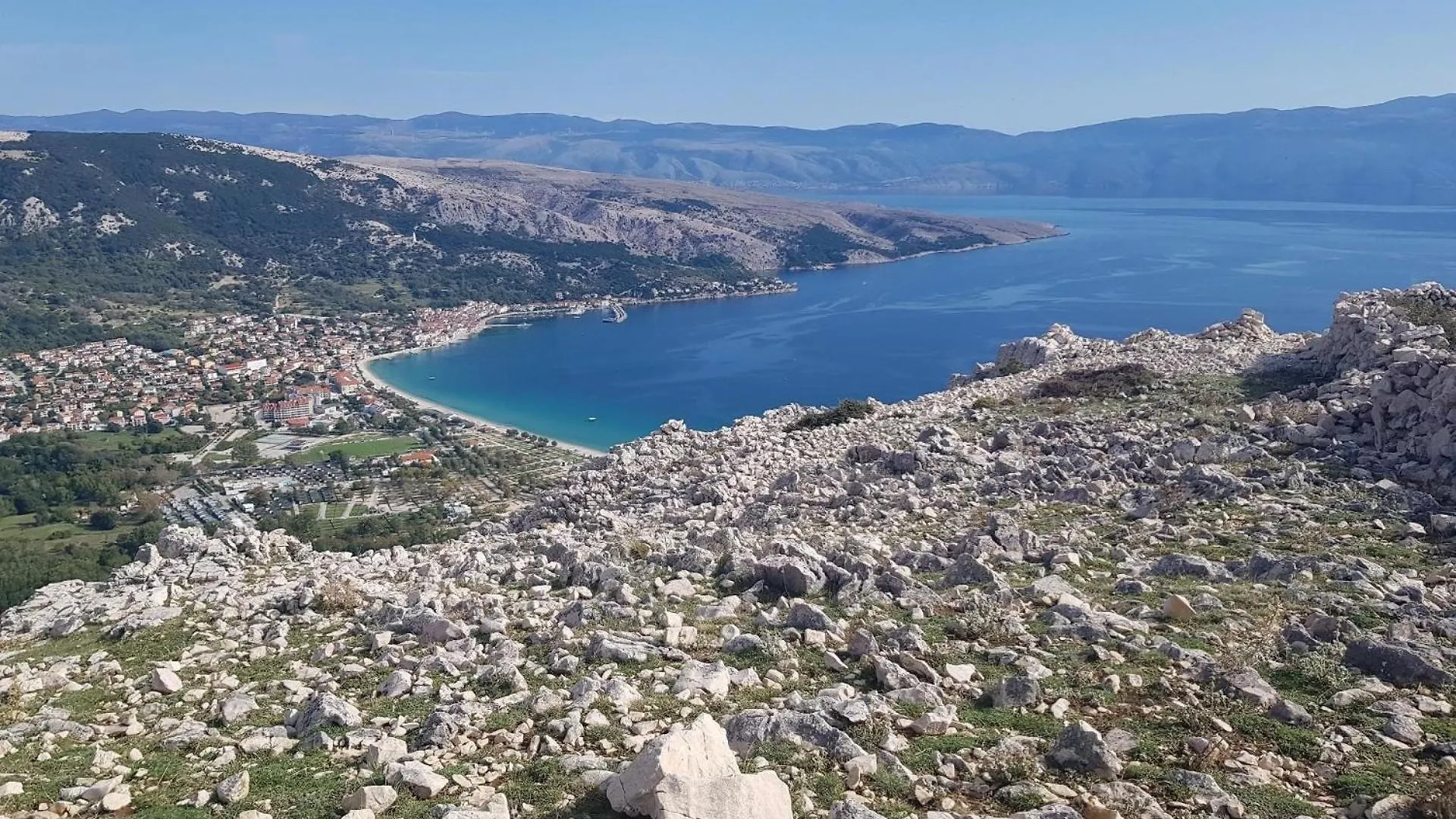 Appartement In Baska Mit Grill